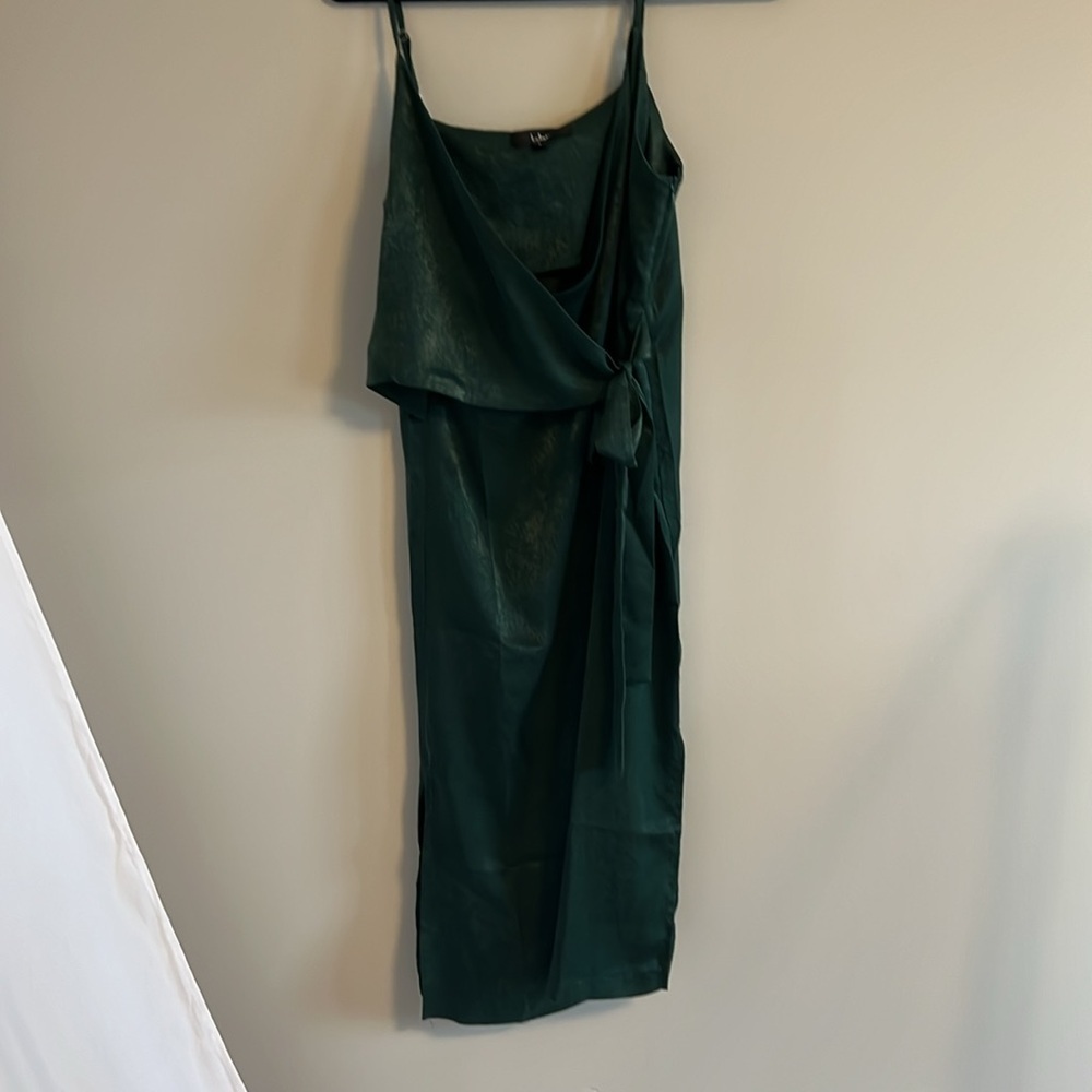 Lulu’s Midi Wrap Top Dress - Picture 12 of 16